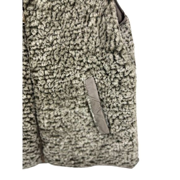 Thread & Supply grey teddy reversible vest - size m - Picture 4 of 11